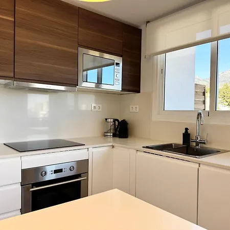 Apartment Oasis Ii Center With Mountain Views - Eaw Homes